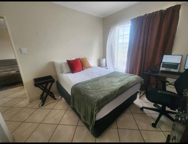 2 BEDROOM APARTMENT FOR SALE IN BUCCLEUCH